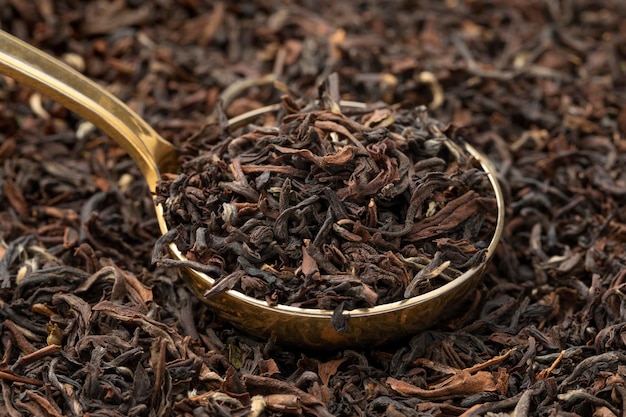 Индийский Туквар Дарджилинг сушеные чайные листья крупным планом полный кадр