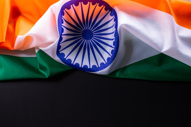 Indiase Republiek dag concept. Indiase vlag op zwarte achtergrond