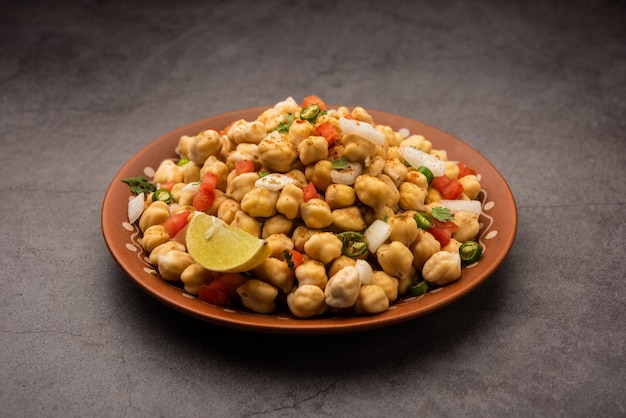 Indiase straatontbijt Chana Chaat Ook bekend als Chana Masala Chola Chana Cha at