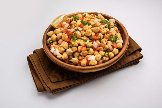 Indiase straatontbijt Chana Chaat Ook bekend als Chana Masala Chola Chana Cha at