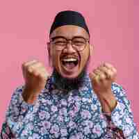 Photo indonesian man happy