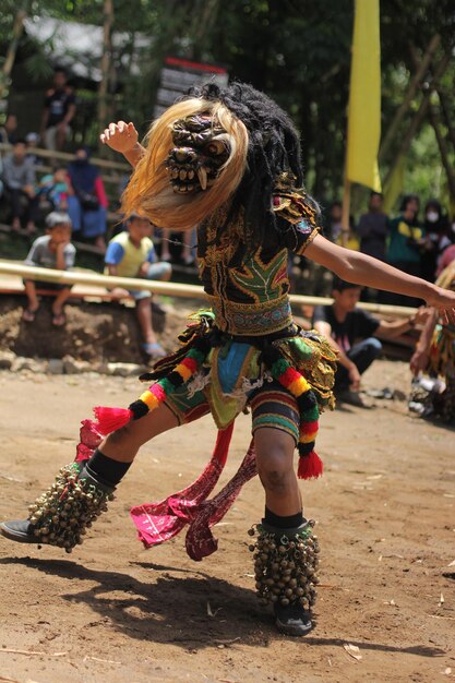 Photo indonesian traditional dance barong