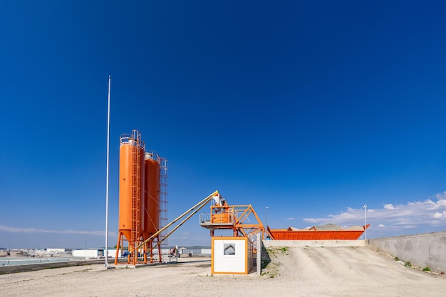 Foto impianto industriale di cemento