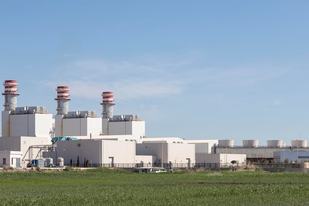 Foto impianti industriali della compagnia del gas di sagunto valencia spagna