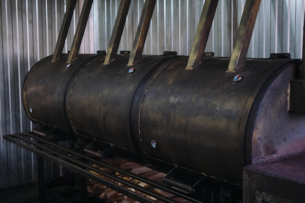 Foto fumatore industriale per la preparazione della carne