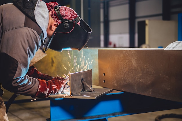 Industrial Welder With Torch