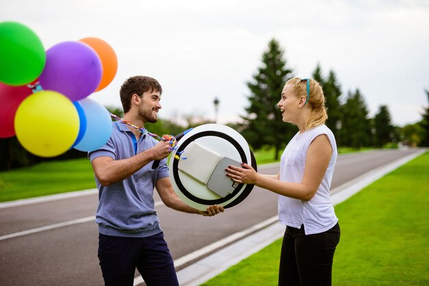 Photo inflatable balls are attached to the gadget.