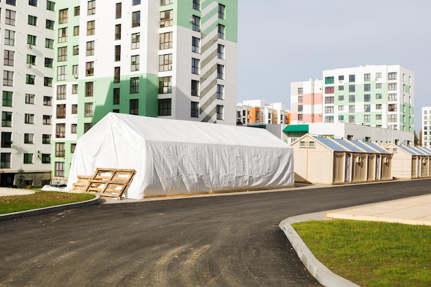 Photo inflatable camp tent on the snow outdoor closeup emergency rescue warming point outdoor at cold winter day ukraine without heating