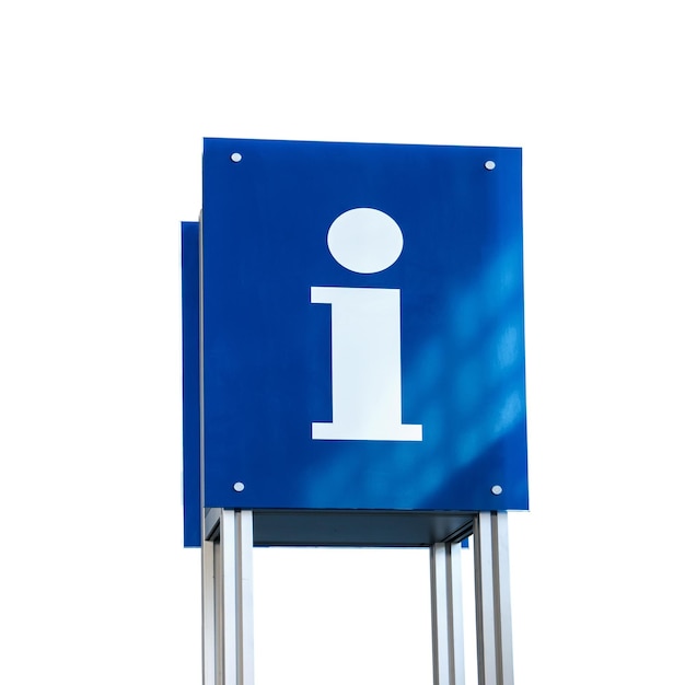 Photo a info sign shield in blue coloron isolated on white background. ideal for websites and compositing.