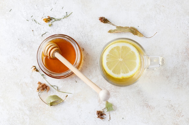 Infusion of chamomile with honey and lemon