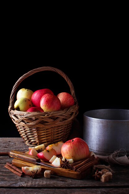 Photo ingredient for cooking apple cider or compote