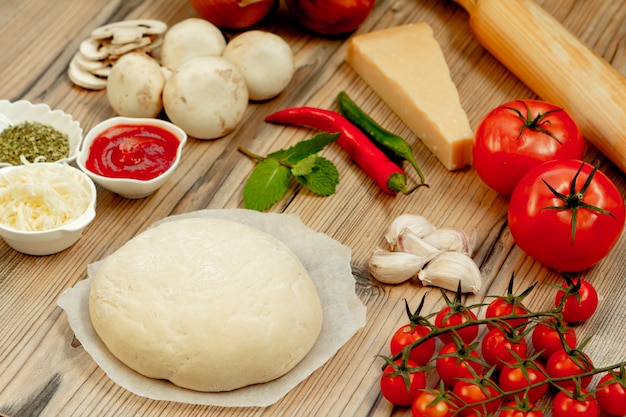Photo ingredients for a healthy pizza