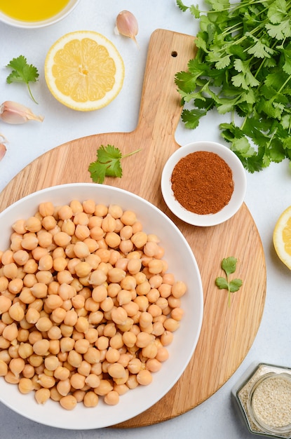 Ingredients for making hummus 