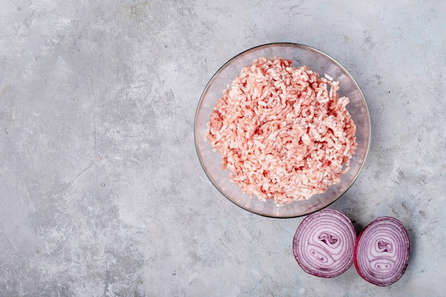 Ingredients for making spaghetti bolognese