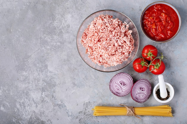 Ingredients for making spaghetti bolognese