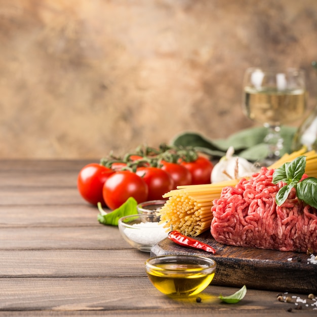 Ingredients for spaghetti Bolognese