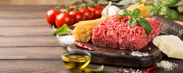 Ingredients for spaghetti Bolognese