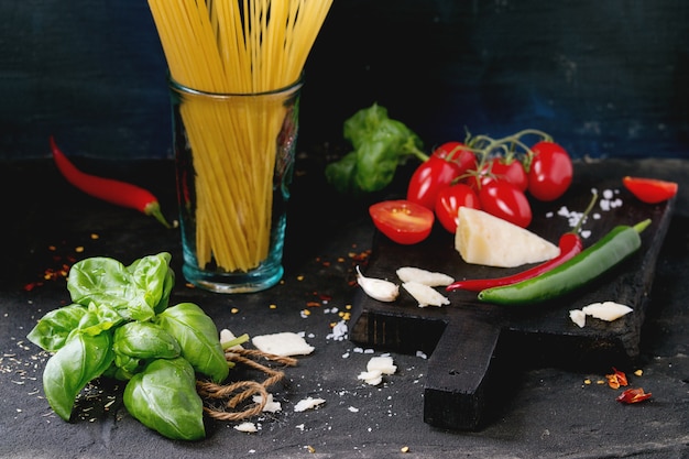 Ingredients for spaghetti sauce