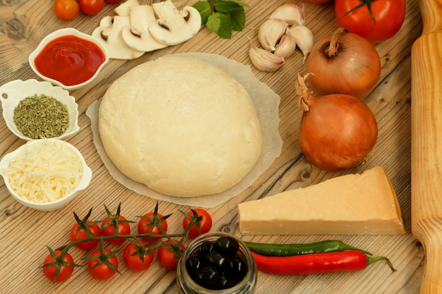 Ingredients for a vegan pizza