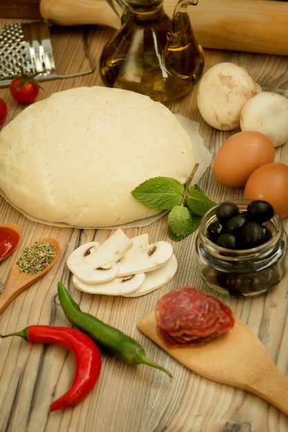 Ingredients for a vegan pizza