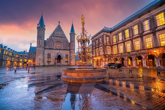 Photo inner courtyard of the binnenhof palace in the hague netherlands