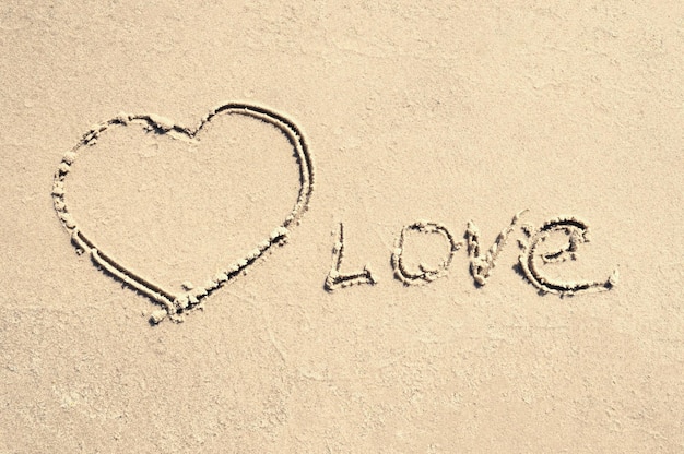 Inscriptie liefde op het zand inscriptie liefde op het zand