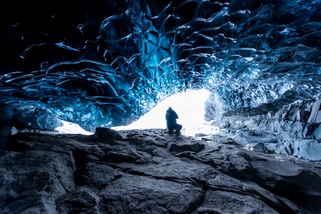 Фото Внутри и ледяная пещера в исландии