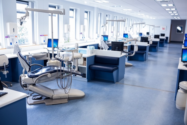 Photo inside of the clinic with dentists chairs