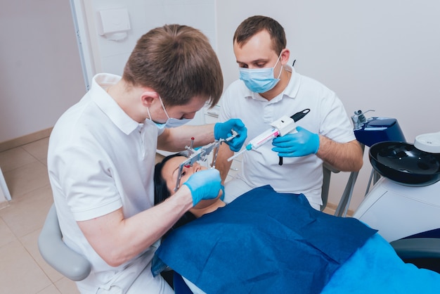 Installatie van de gezichtsboog. Functionele diagnostiek.