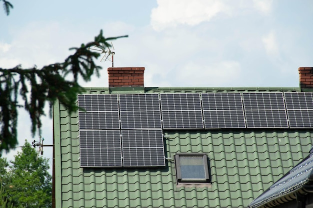 Photo installing a solar cell on a roof