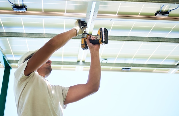 Installing of stand-alone solar photo voltaic panel system