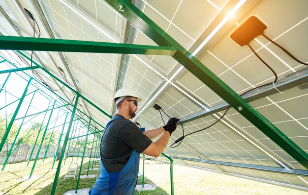 Installing of stand-alone solar photo voltaic panel system