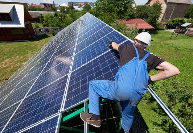 スタンドアロンの太陽電池パネルシステムの設置