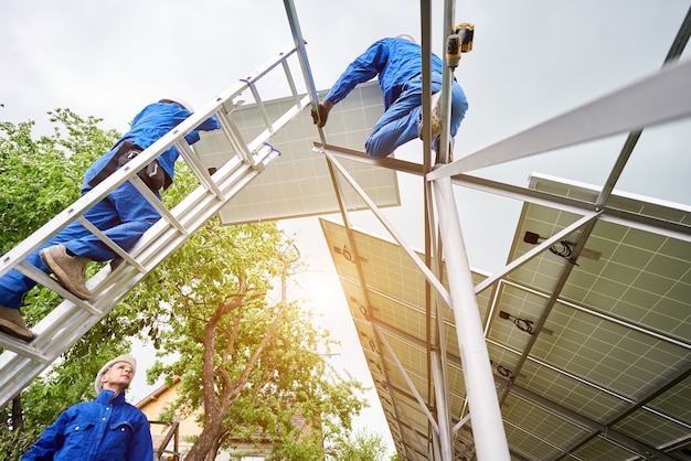 Installing of standalone solar photo voltaic panel system