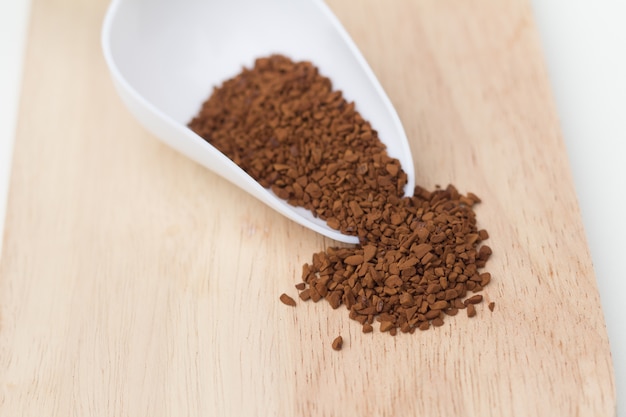 Instant coffee powder