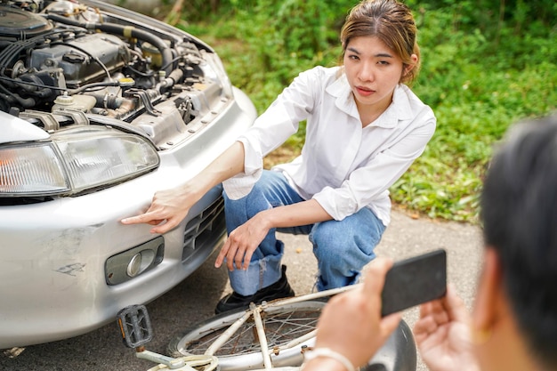 Insurance company officers are using mobile phones to take
photos as evidence for insurance claims