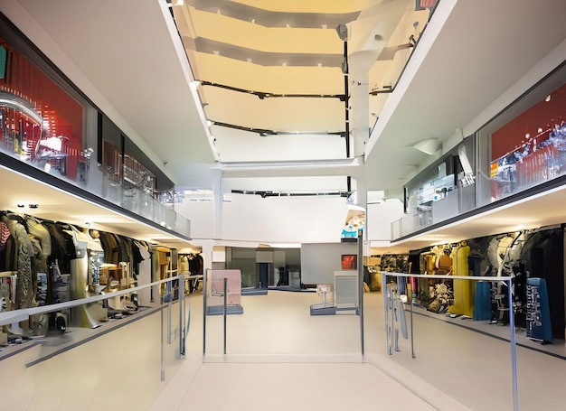 Interieur in een modern winkelcentrum