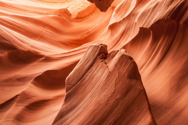 Interieur van Antelope Canyon, woderful oranje golven gemaakt van steen