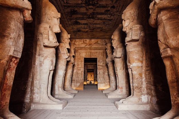 Interieur van de Grote Tempel in Abu Simbel in Opper-Egypte, vlakbij de grens met Soedan