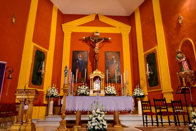 Interieur van de kerk van Santa Ana de Villanueva de las Torres, Granada - Spanje