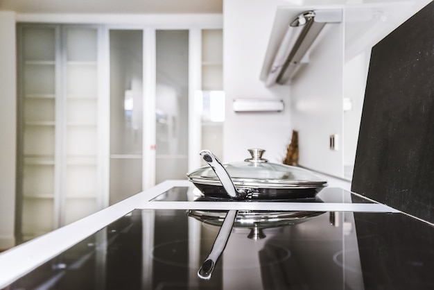 Interieur van een prachtige keuken van een elite huis