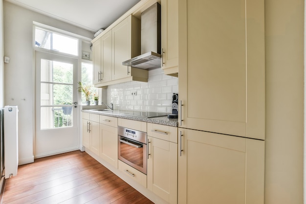 Interieur van een prachtige keuken van een elite huis