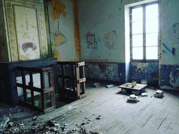 Photo interior of abandoned building