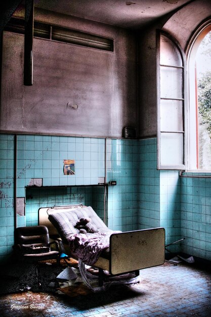 Photo interior of abandoned house