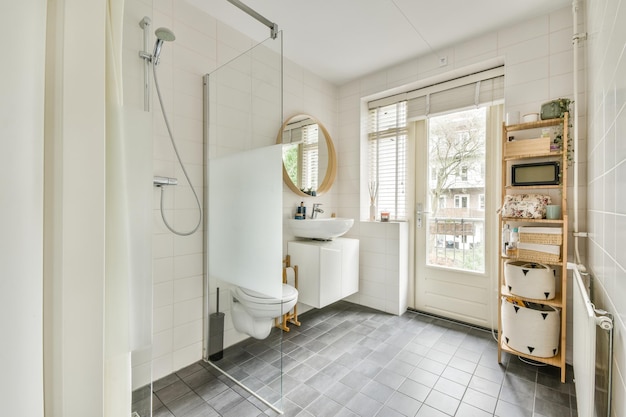 Photo interior of bathroom