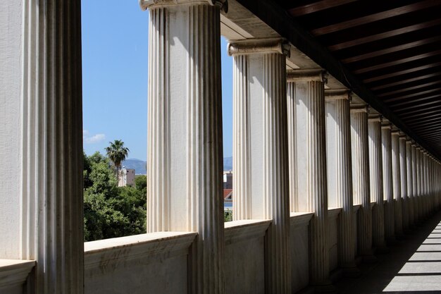 Foto interno dell'edificio contro un cielo limpido