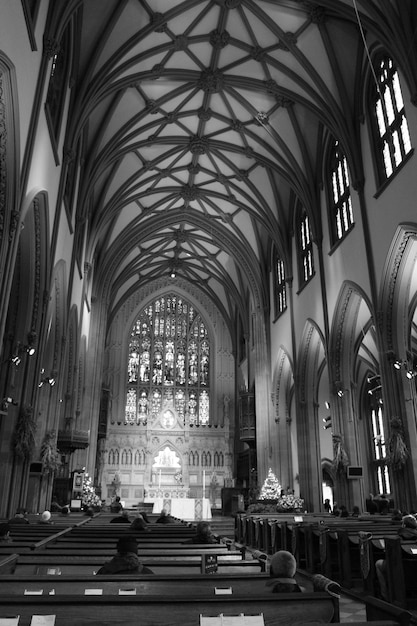 Photo interior of cathedral and buildings