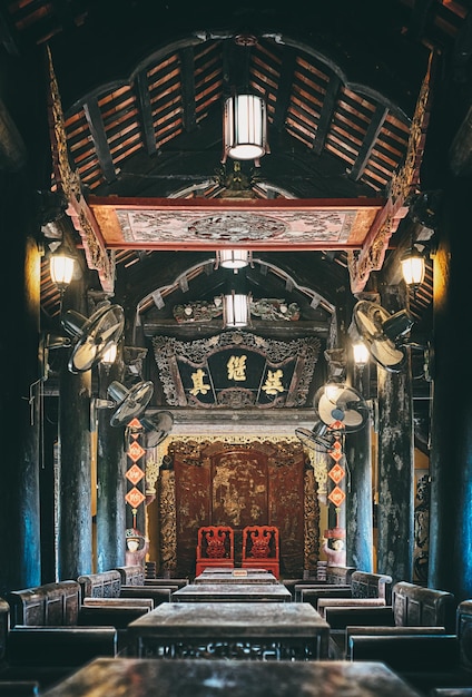 Photo interior of illuminated temple