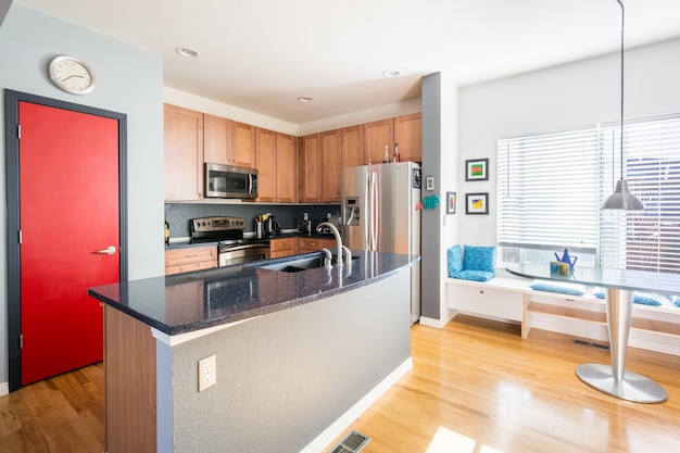 Photo interior of kitchen