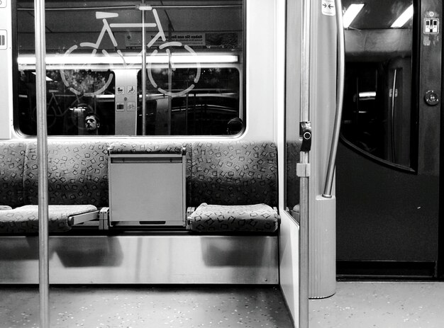 写真 列車の内部